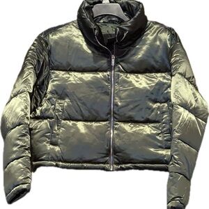 7 For All Mankind Cropped Puffer Jacket Womens size Small NWT￼